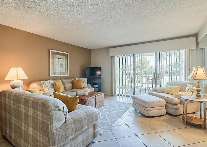 Cozy 2 Bedroom With Golf Course Views Holiday home *