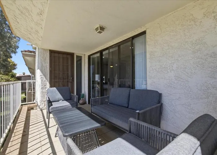 Holiday home Cozy 2 Bedroom With Golf Course Views